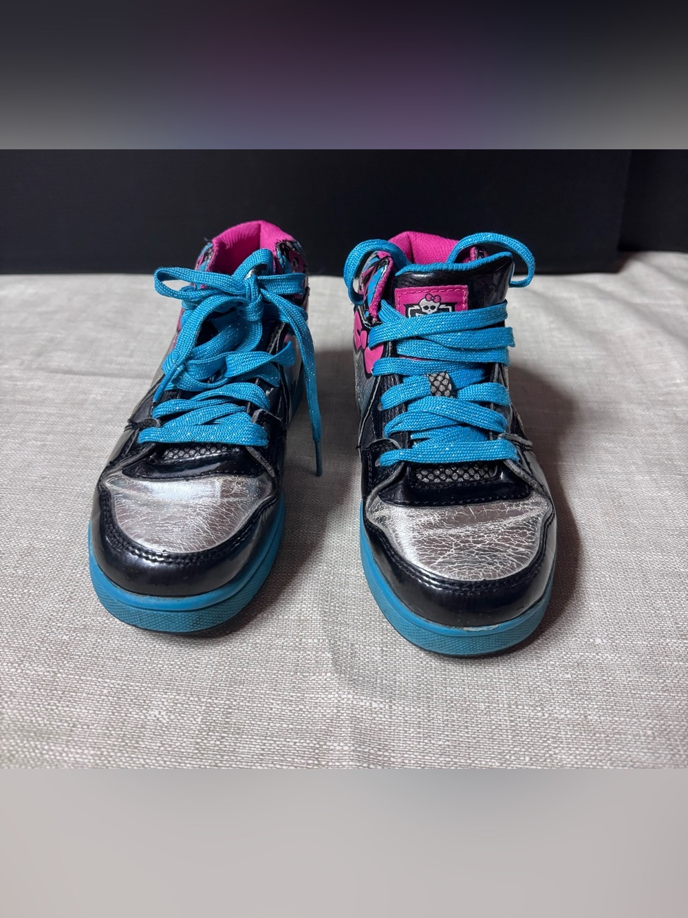 monster high Black, Blue & Pink Kids' High-Top Sneakers